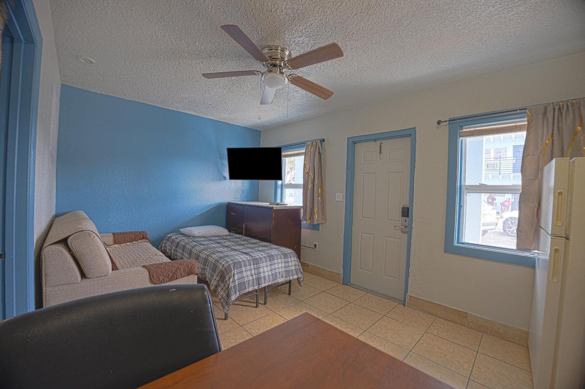 Aladdin Motel By Oyo Merritt Island Екстериор снимка