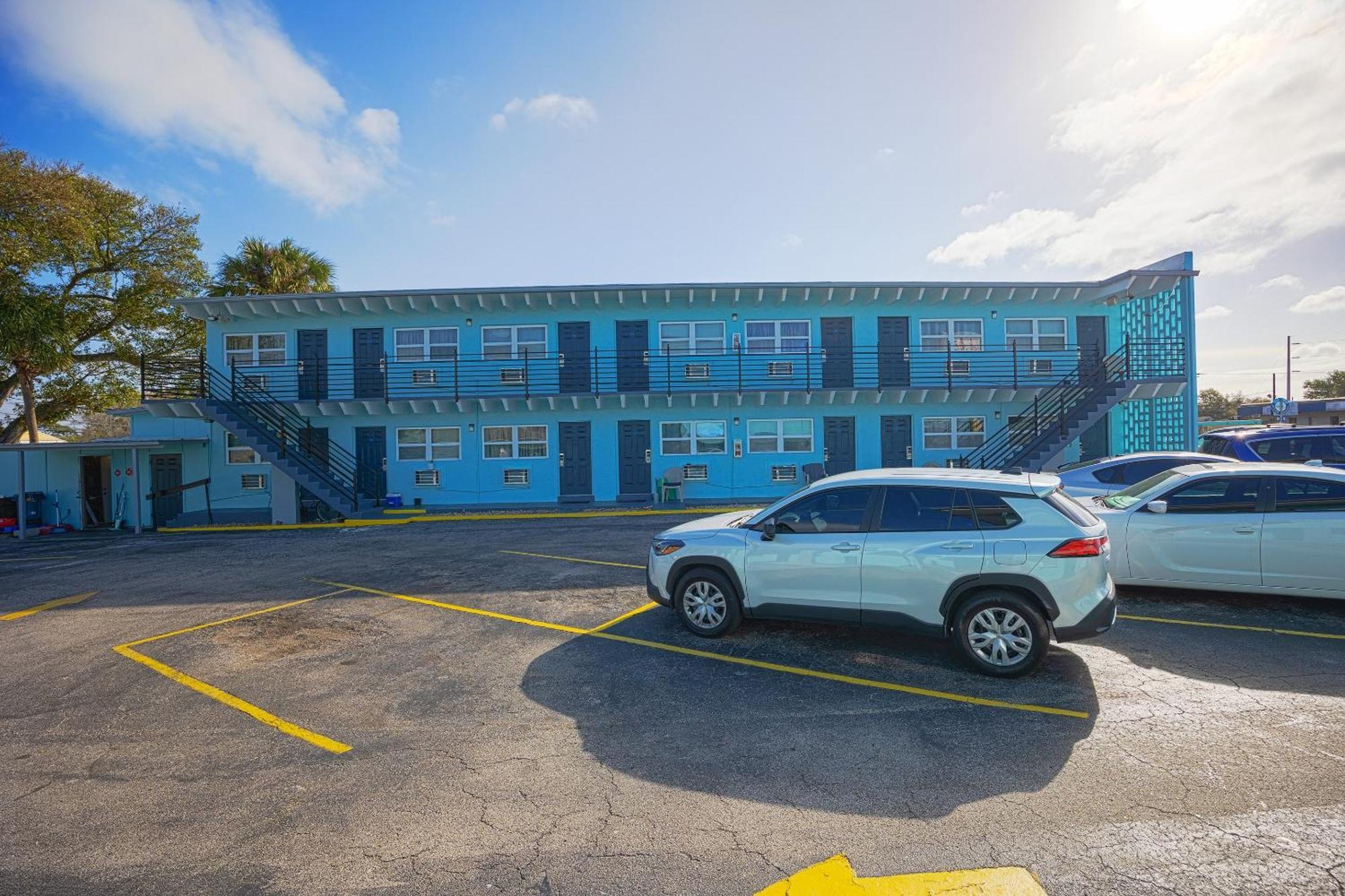 Aladdin Motel By Oyo Merritt Island Екстериор снимка